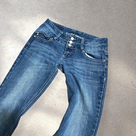 ALMOST FAMOUS LOW RISE BOOTCUT JEANS - Picture 2 of 5